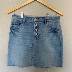 Old Navy Denim Miniskirt Size 4